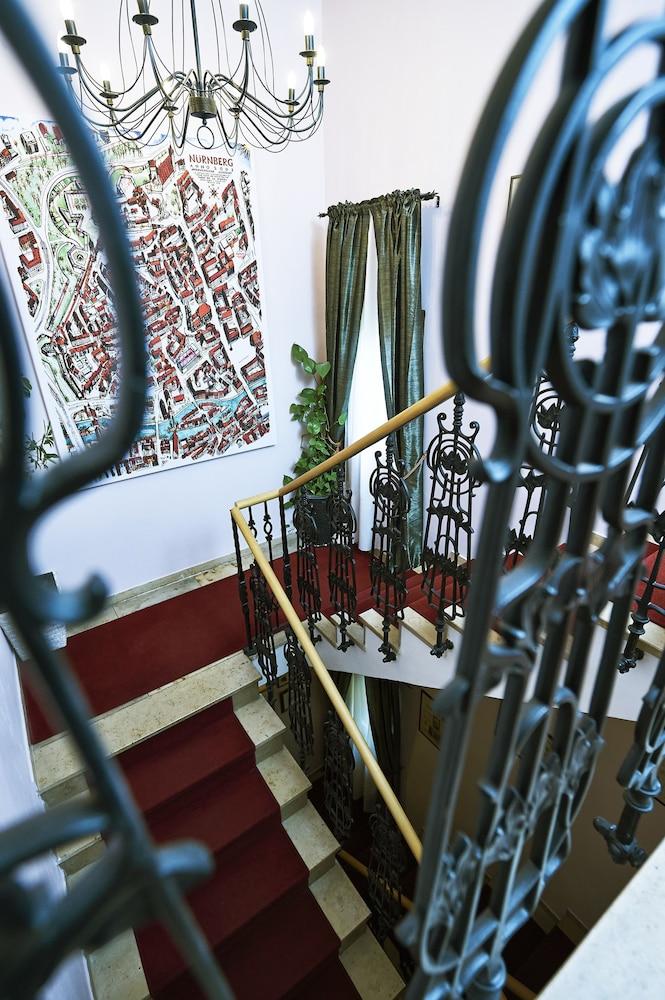 Hotel Elch Boutique Нюрнберг Экстерьер фото